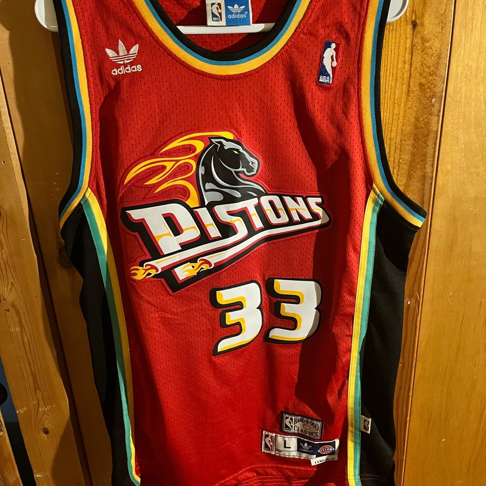 L grant hill red wine pistons jersey